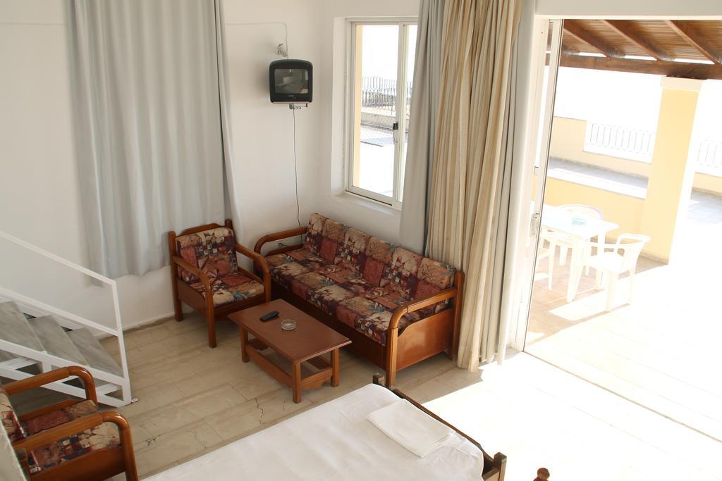 בניטסס Litharia Apartments חדר תמונה